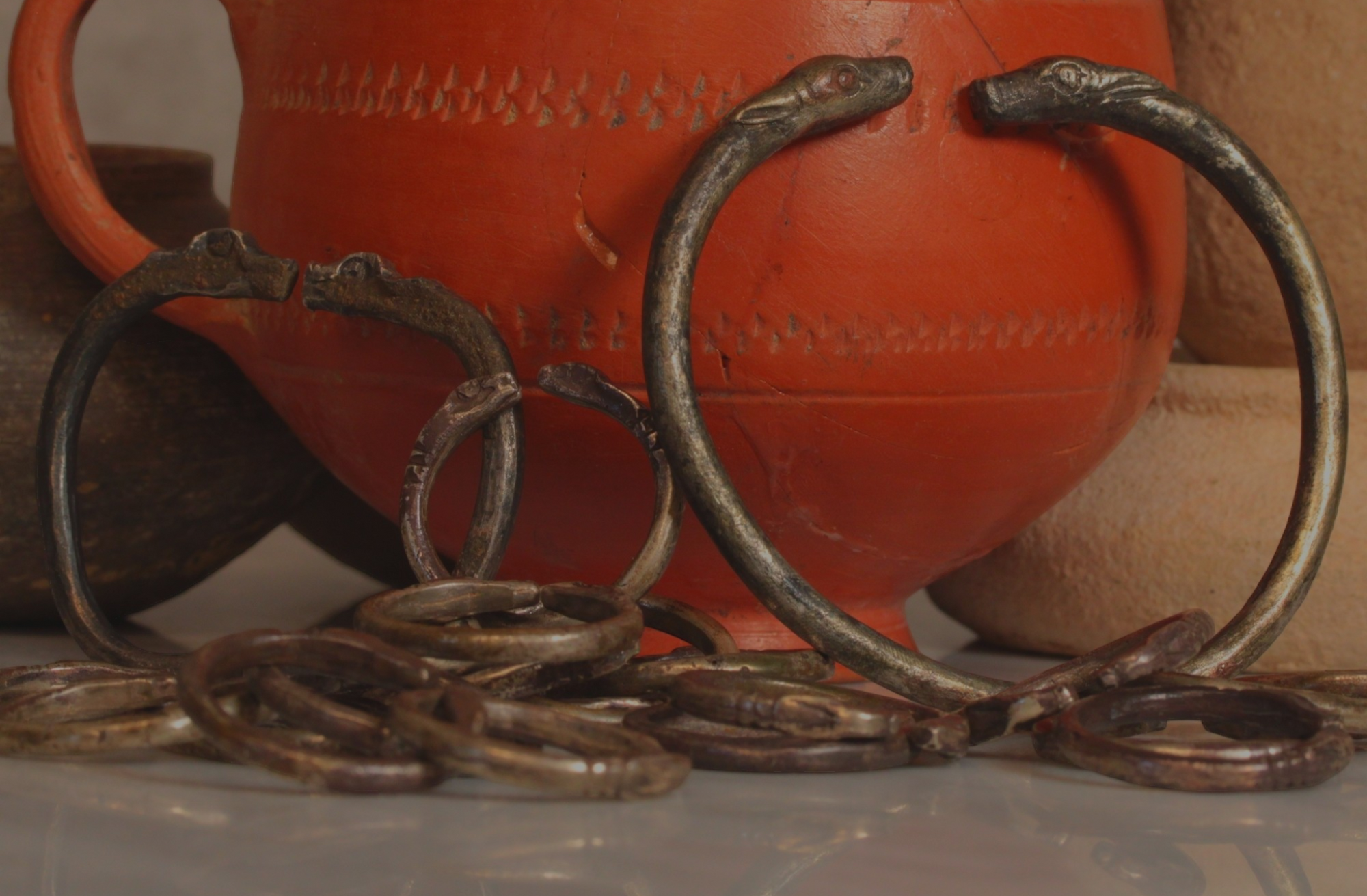 February 14th: Ancient Persian Jewelry & Roman Coins