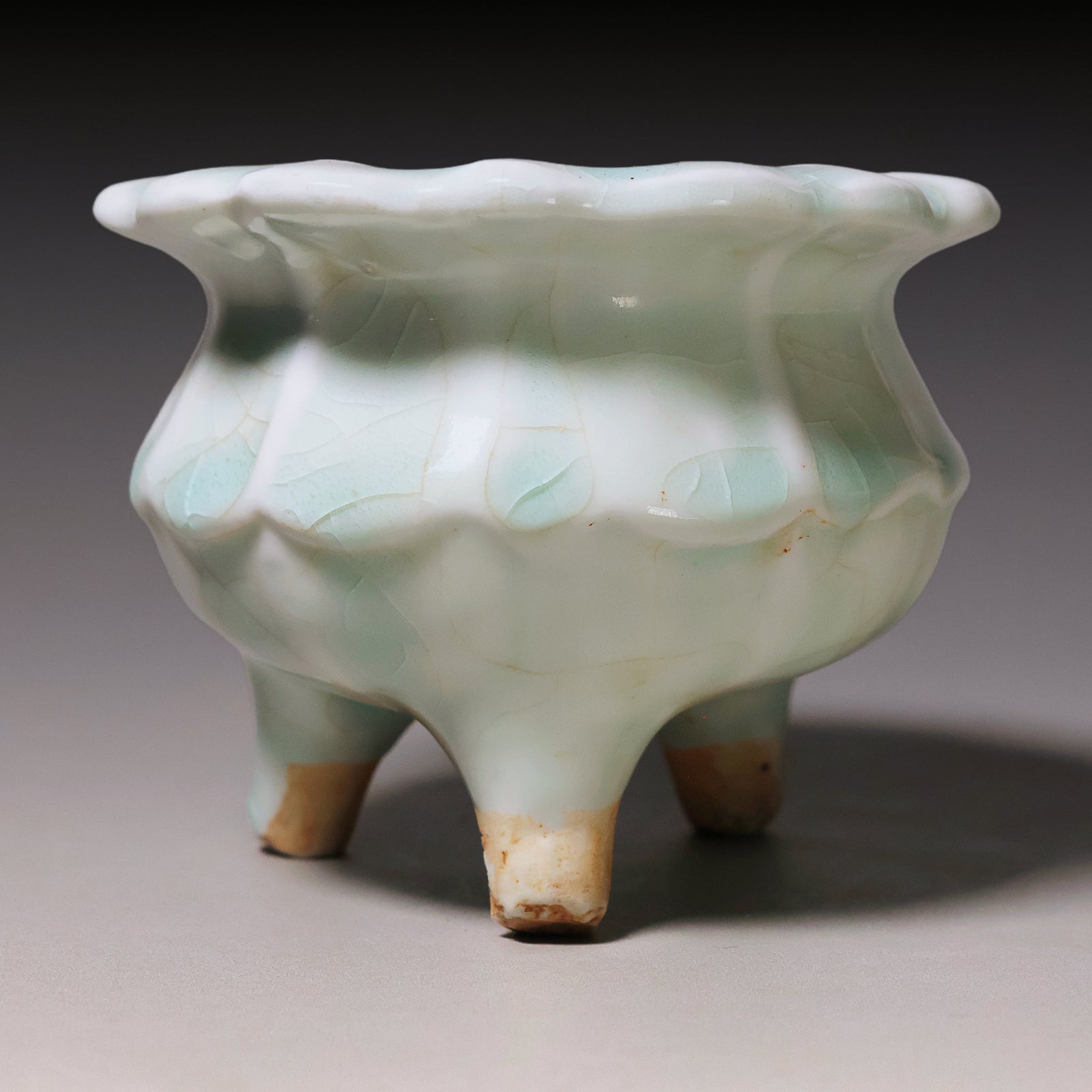 Qing Dynasty, Celadon Glazed Ceramic Tripod Incense Burner