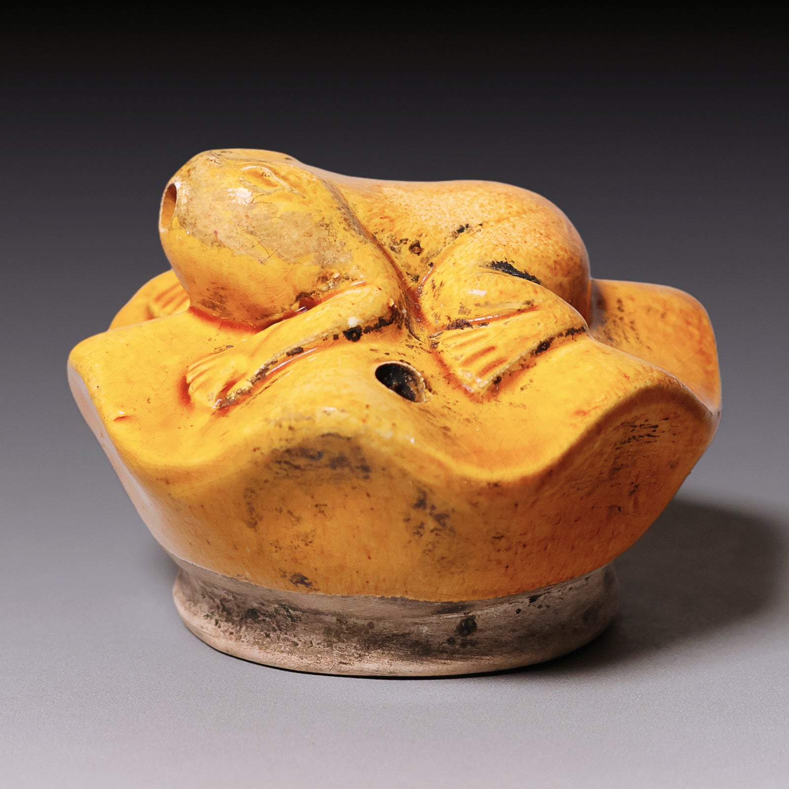 Qing Dynasty, Yellow Glazed Ceramic Water Dropper with Frog (Calligraphy Tool)