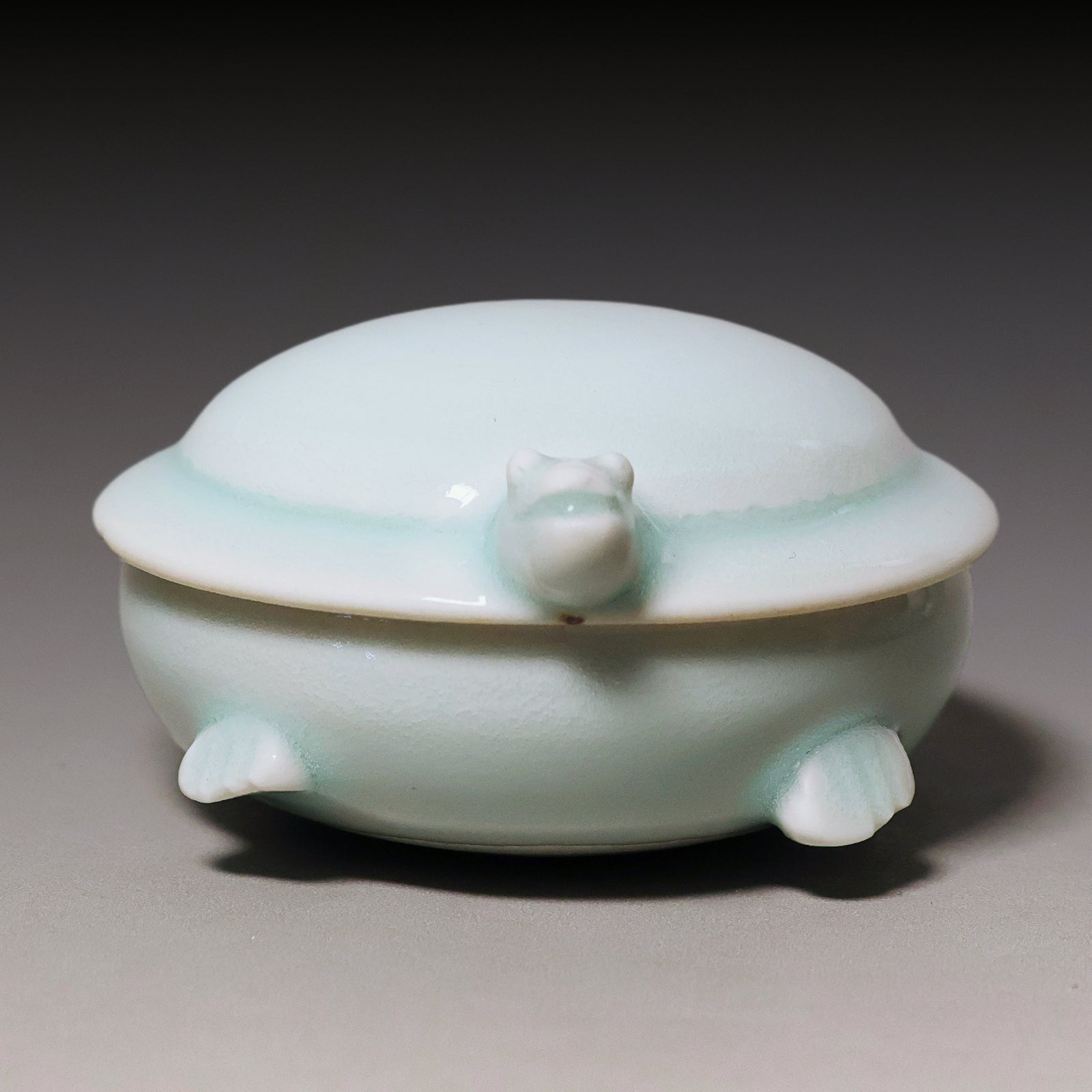 Ming Dynasty, Turtle Shaped Lidded Ceramic Box, Light Blue Glaze
