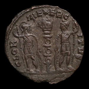 Rome, Emperor Constantine the Great, AE Unit, Two Soldiers Reverse - 336 to 337 CE - Roman Empire