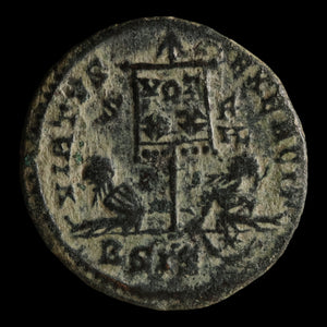 Rome, Emperor Licinius, AE Unit, Votive & Captives - 320 CE - Roman Empire