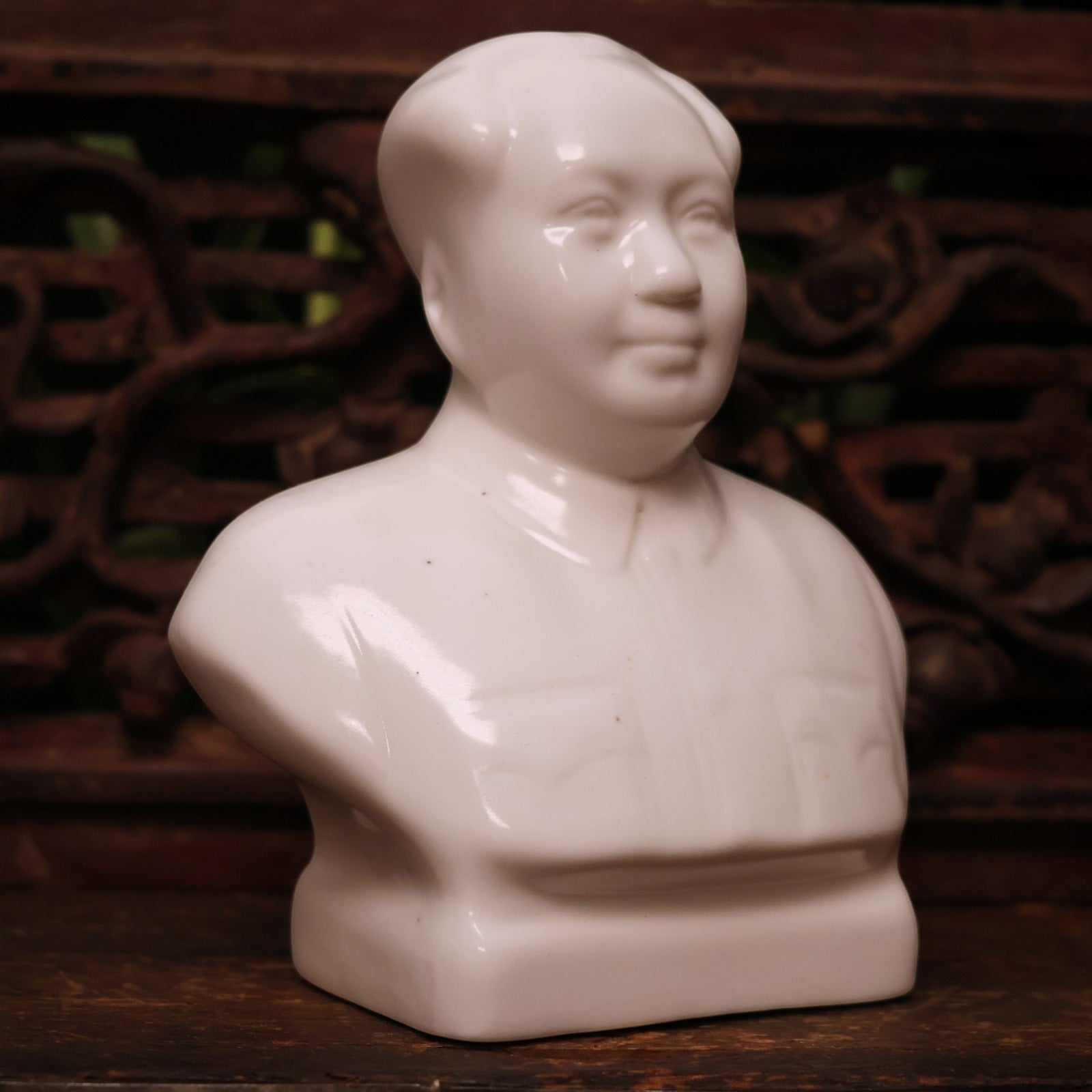 China, Cultural Revolution Era, White Porcelain Bust of Chairman Mao Zedong - c. 1960s - People's Republic of China