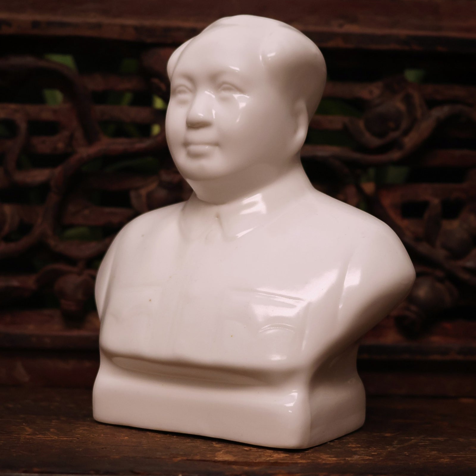 China, Cultural Revolution Era, White Porcelain Bust of Chairman Mao Zedong - c. 1960s - People's Republic of China