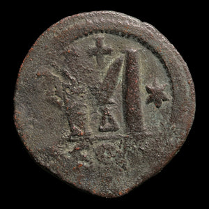 Byzantine Empire, Emperor Justinian I, AE Follis (Sear 160), Constantinople - 527 to 565 CE - Byzantine Empire