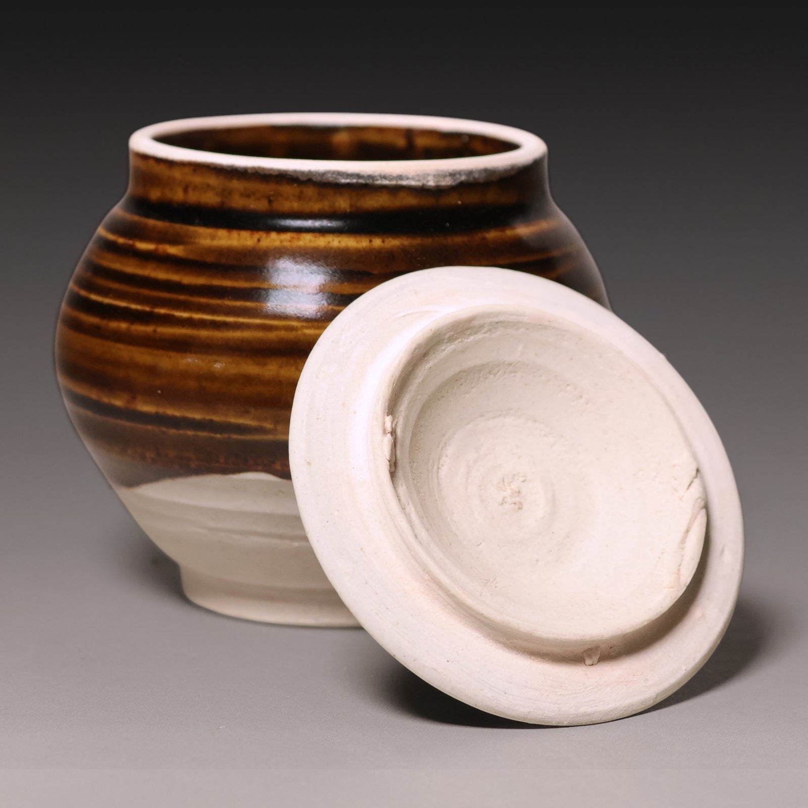 Yuan Dynasty, Ceramic Tea Jar with Striped Brown Glaze - c. 1300s to 1400s CE - Imperial China