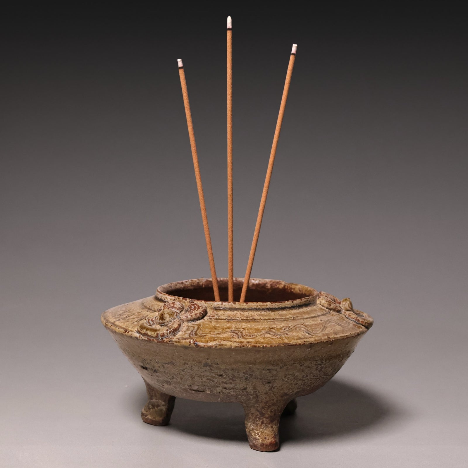 Ming Dynasty, Olive Green Glazed Tripod Incense Burner - c. 1400s to 1600s CE - Imperial China