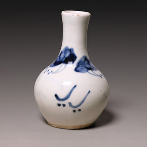 Qing Dynasty, Hand Painted Blue and White Vase - c. 1800s to 1900s - Imperial China