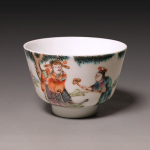Qing Dynasty, Hand Painted Tea Cup - c. 1800s to 1900s - Imperial China