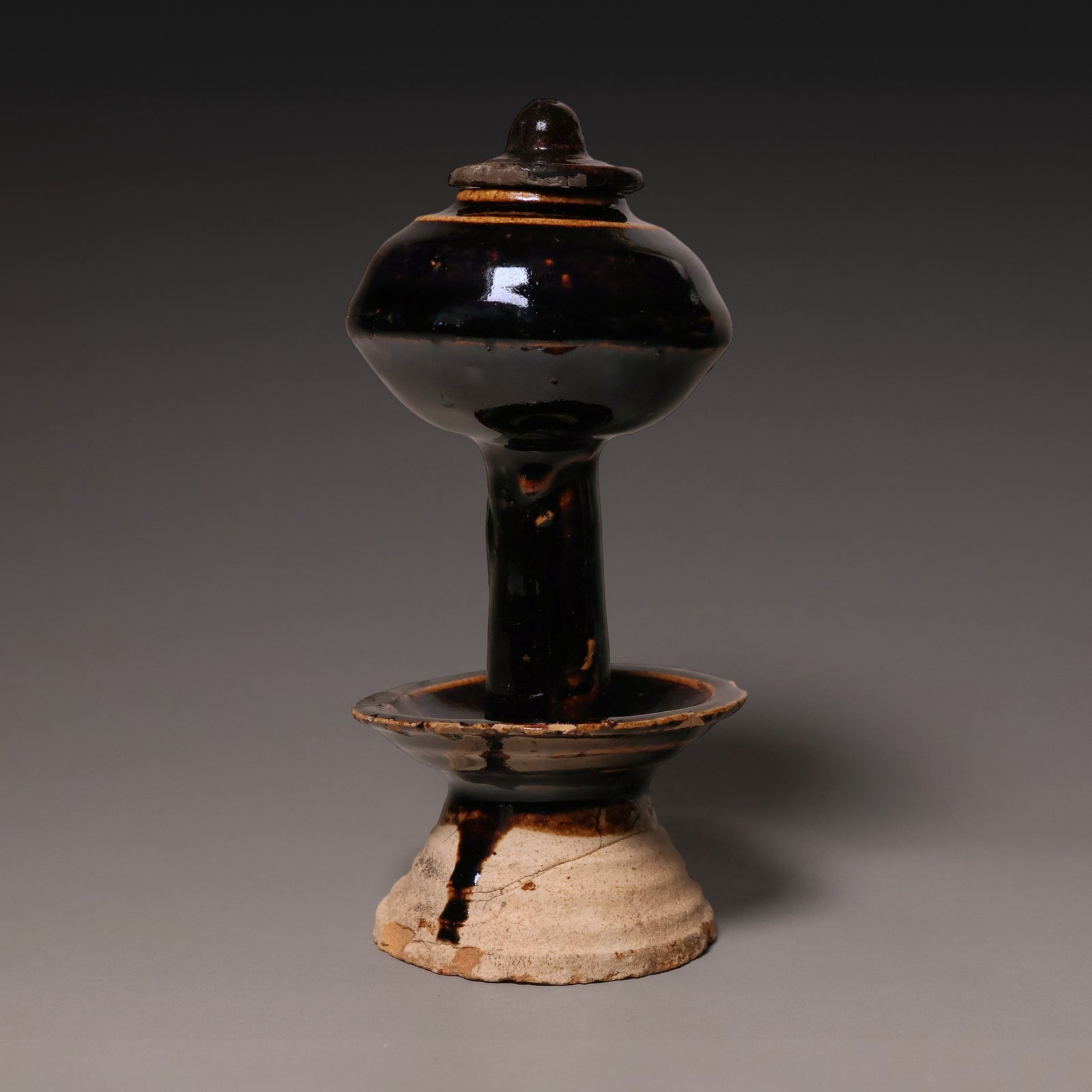 Qing Dynasty, Dark Glazed Oil Lamp - c. 1700s to 1800s - Imperial China