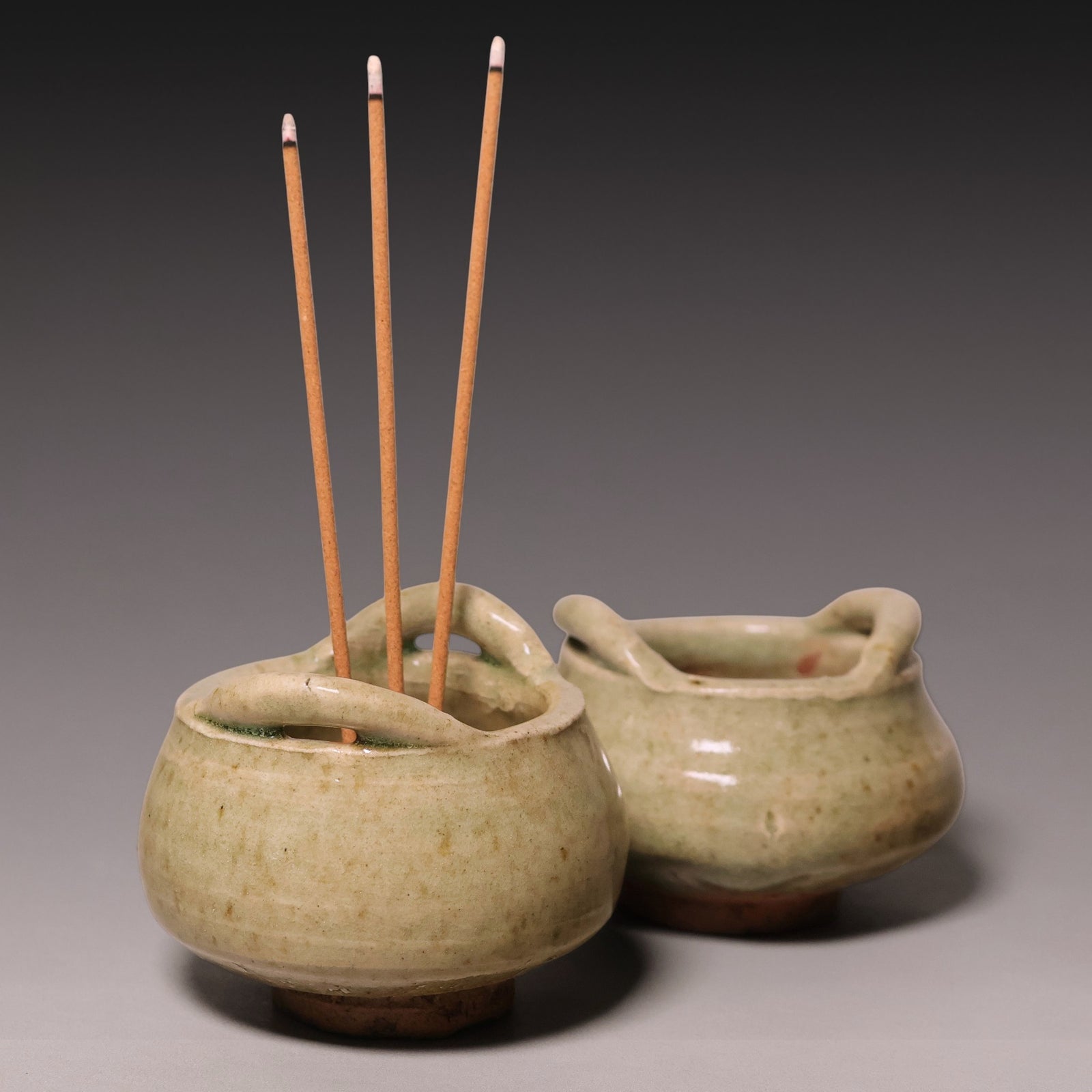 Qing Dynasty, Pair of Miniature Incense Burners - c. 1800s to 1900s - Imperial China