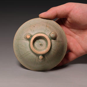 Qing Dynasty, Light Green Glazed Tripod Incense Burner - c. 1800s to 1900s - Imperial China