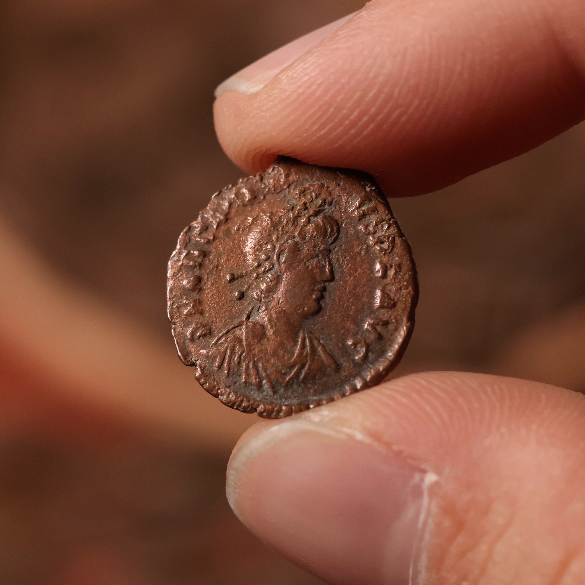 Ancient Roma Numina Late Roman Bronze Nummus, 4th to 5th Century - c. 300 to 500 CE - Roma ...