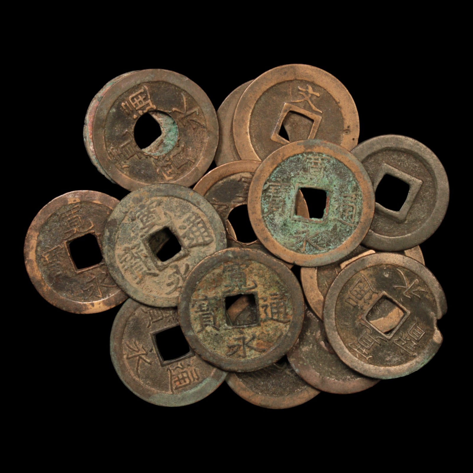 Lot of 16: Japan, Kan'ei Tsuho, 1 Mon, Low Grade - c. 1626 to 1738 - Edo Period