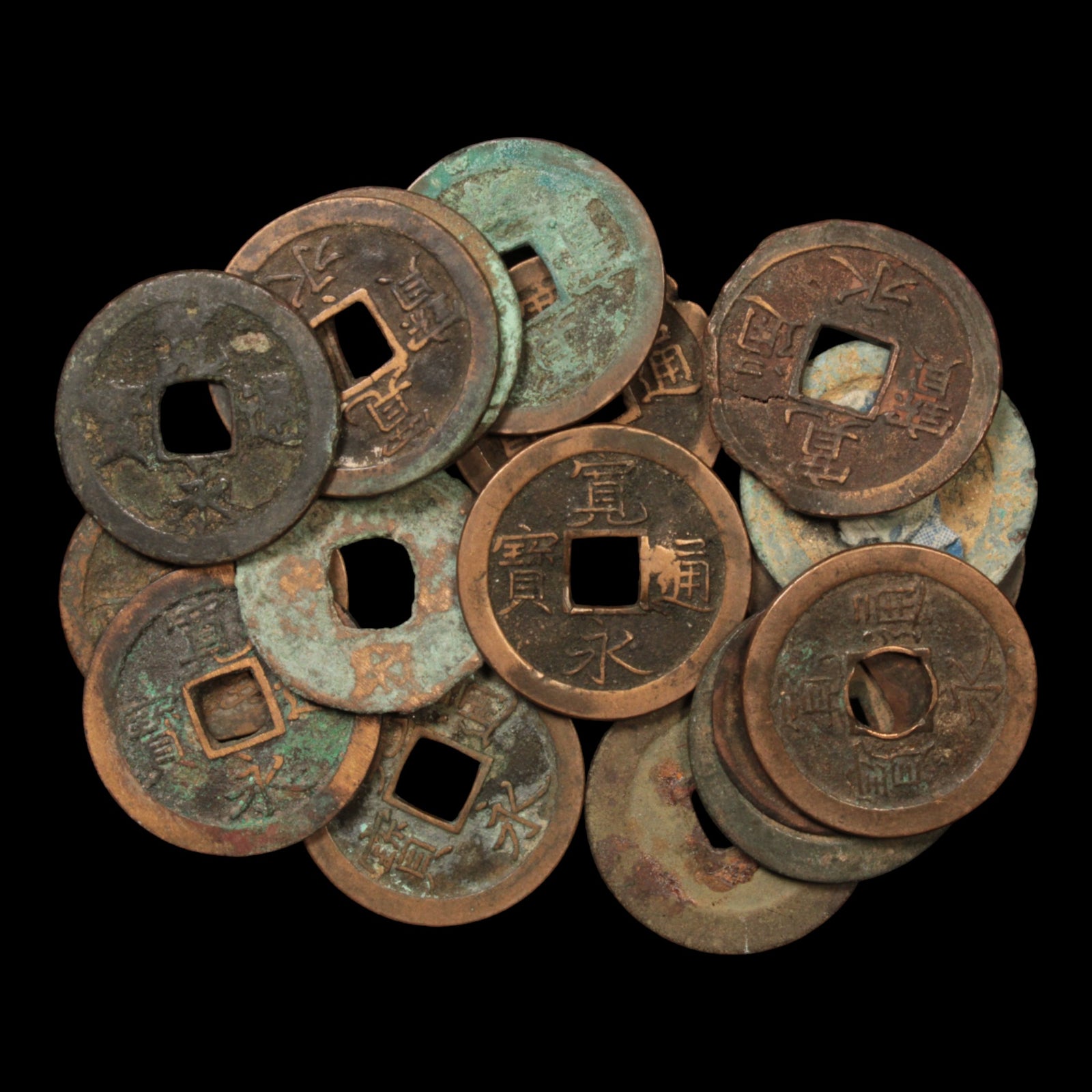 Lot of 16: Japan, Kan'ei Tsuho, 1 Mon, Low Grade - c. 1626 to 1738 - Edo Period