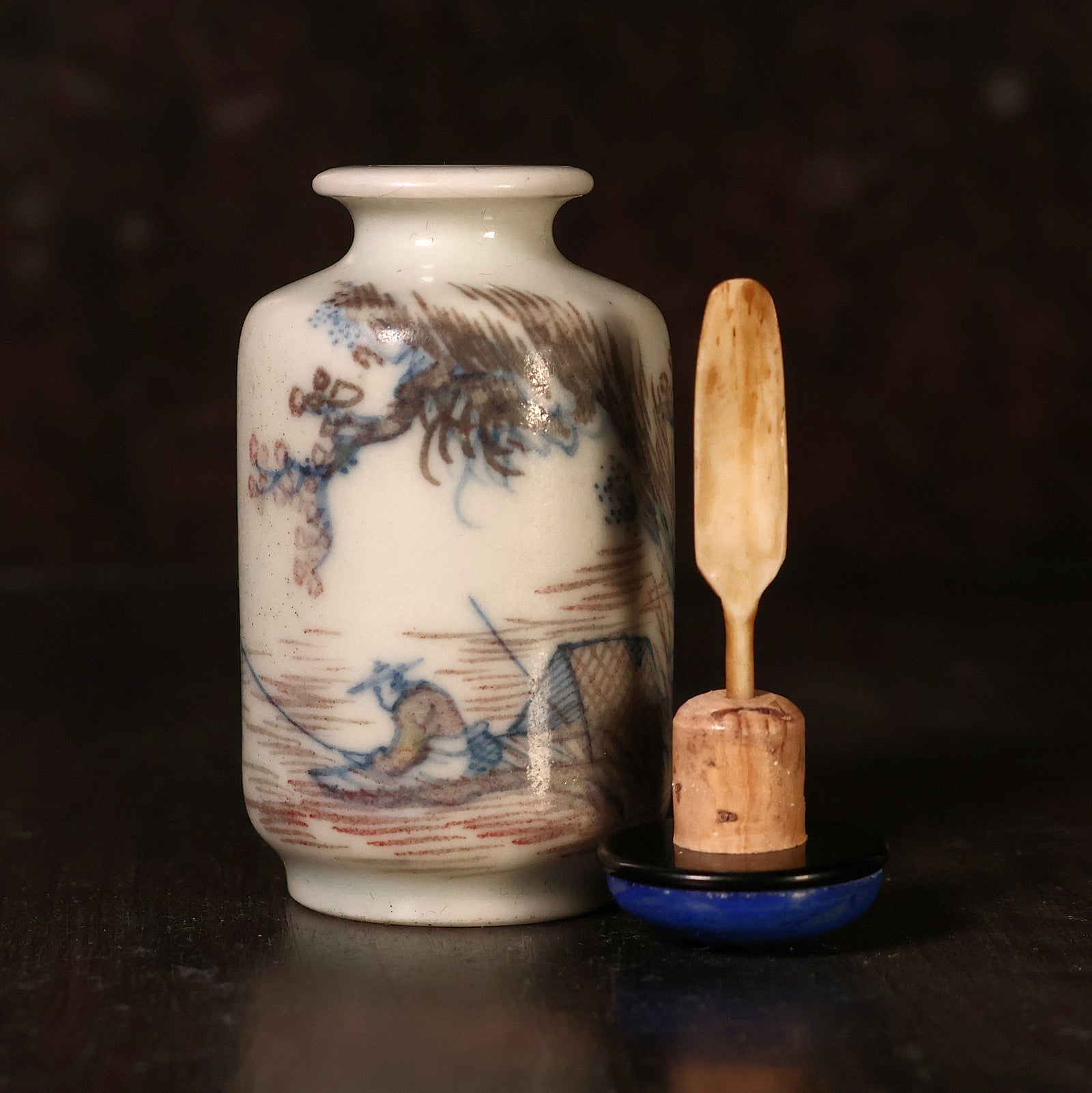 China, Qing Dynasty, Blue & White Porcelain Snuff Bottle With Lake and Landscape Motif - 1800s CE - Imperial China