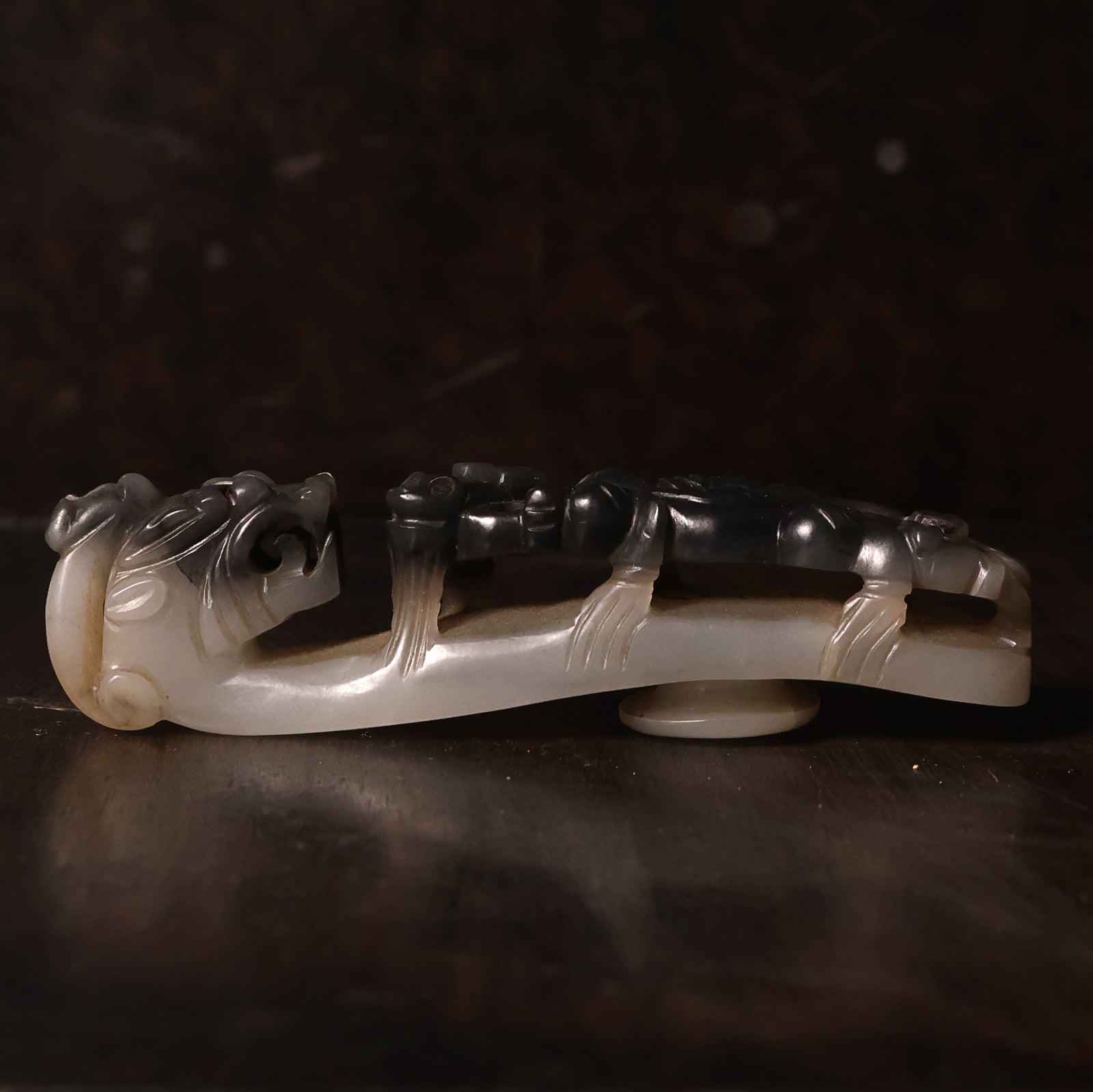 China, Qing Dynasty, Carved Jade Belt Hook - 1800s CE - Imperial China