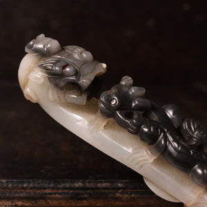 China, Qing Dynasty, Carved Jade Belt Hook - 1800s CE - Imperial China