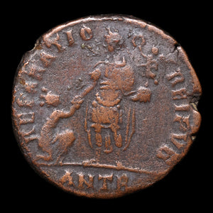 Rome, Emperor Valentinian II, AE Unit, Emperor Holding Victory Reverse - 378 to 383 CE - Roman Empire