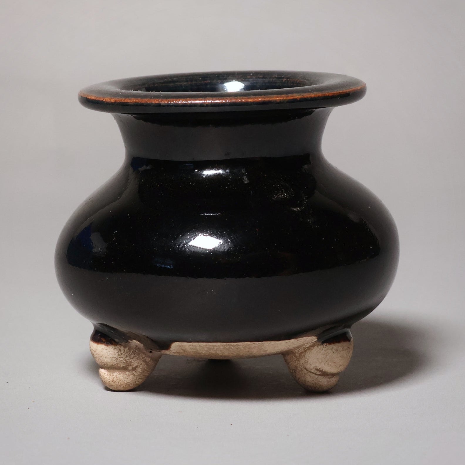 China, Qing Dynasty or Early Republic, Miniature Tripod Censure (Incense Burner) With Dark Glaze - c. 1850 to 1920 CE - Qing or Early Republic of China