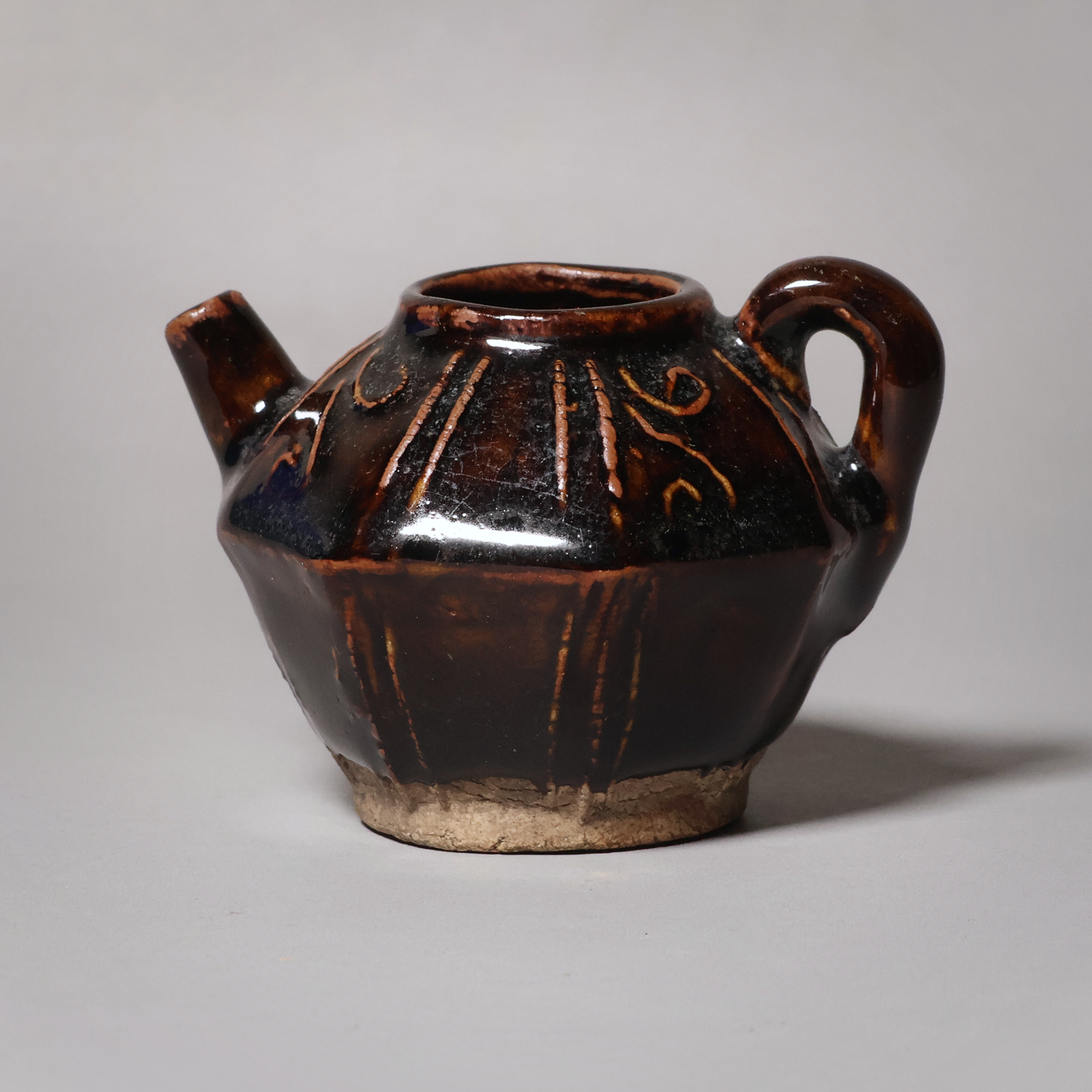 China, Qing Dynasty or Early Republic, Dark Glazed Water-Dropper (For Calligraphy) - c. 1850 to 1920 CE - Qing or Early Republic of China