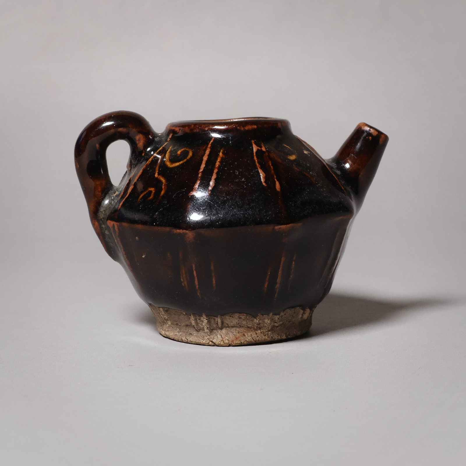 China, Qing Dynasty or Early Republic, Dark Glazed Water-Dropper (For Calligraphy) - c. 1850 to 1920 CE - Qing or Early Republic of China