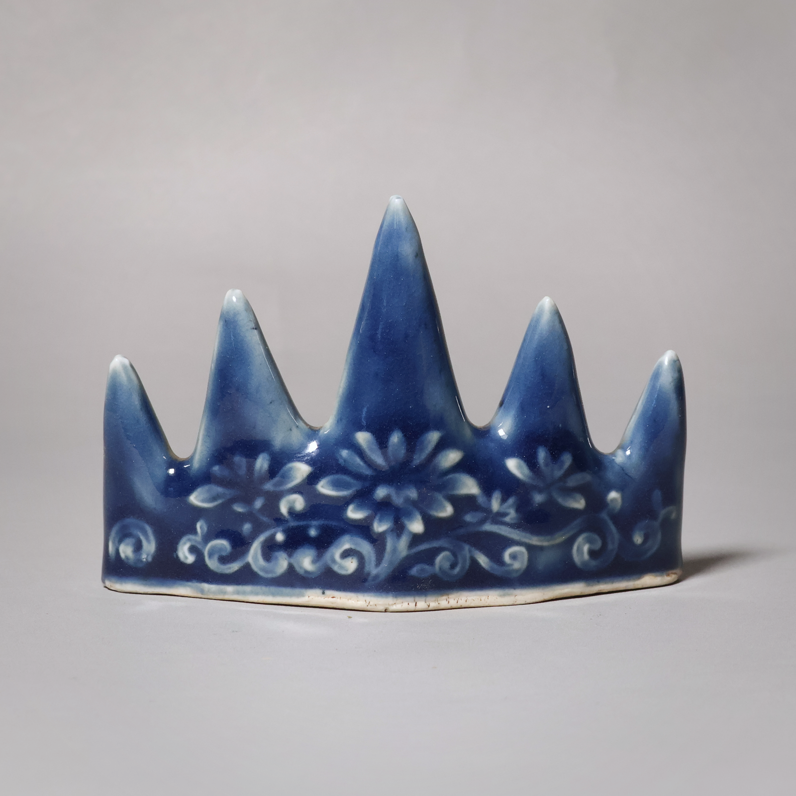China, Qing Dynasty or Early Republic, "Wuzhi Shan" (Five Finger Mountain) Blue Ceramic Calligraphy Brush Rest - c. 1850 to 1920 CE - Qing or Early Republic of China