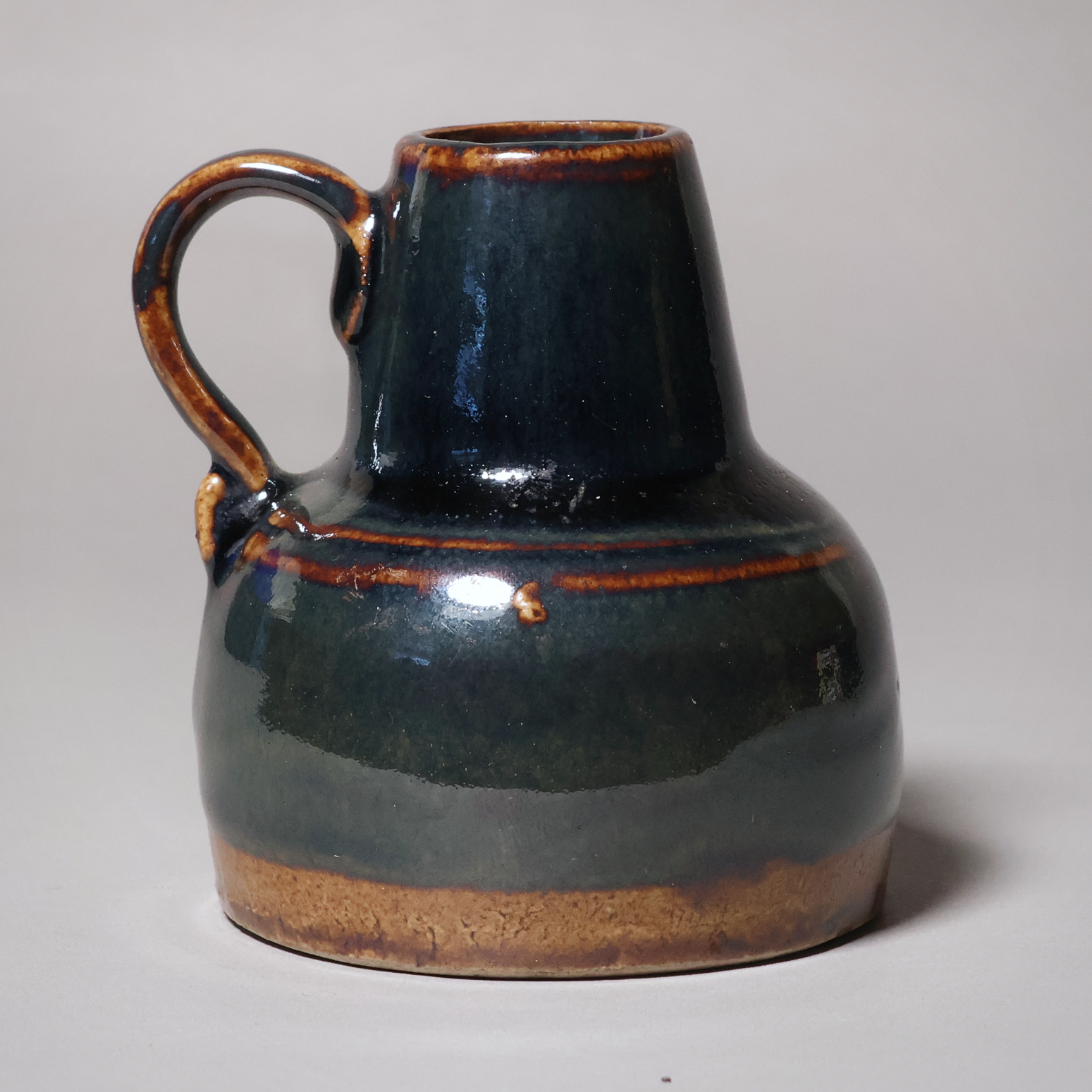 China, Qing Dynasty or Early Republic, Stoneware Oil Lamp with Dark Blue Glaze - c. 1850 to 1920 CE - Qing or Early Republic of China