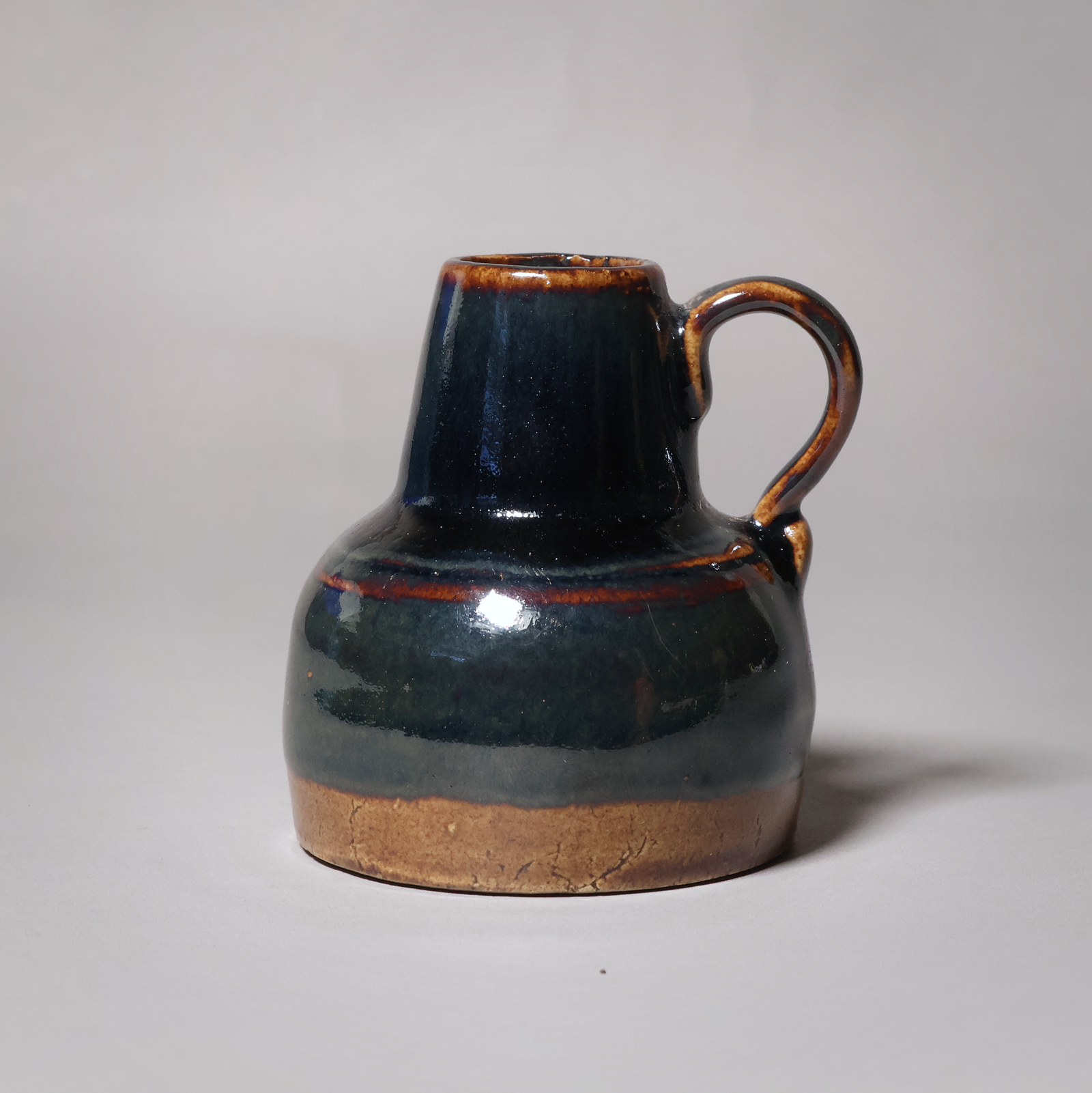China, Qing Dynasty or Early Republic, Stoneware Oil Lamp with Dark Blue Glaze - c. 1850 to 1920 CE - Qing or Early Republic of China