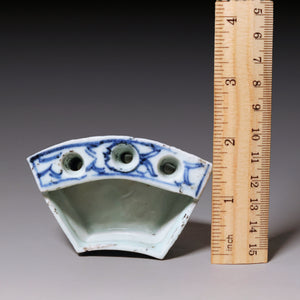 Qing Dynasty, Blue and White Hand Painted Ceramic Calligraphy Brush Holder