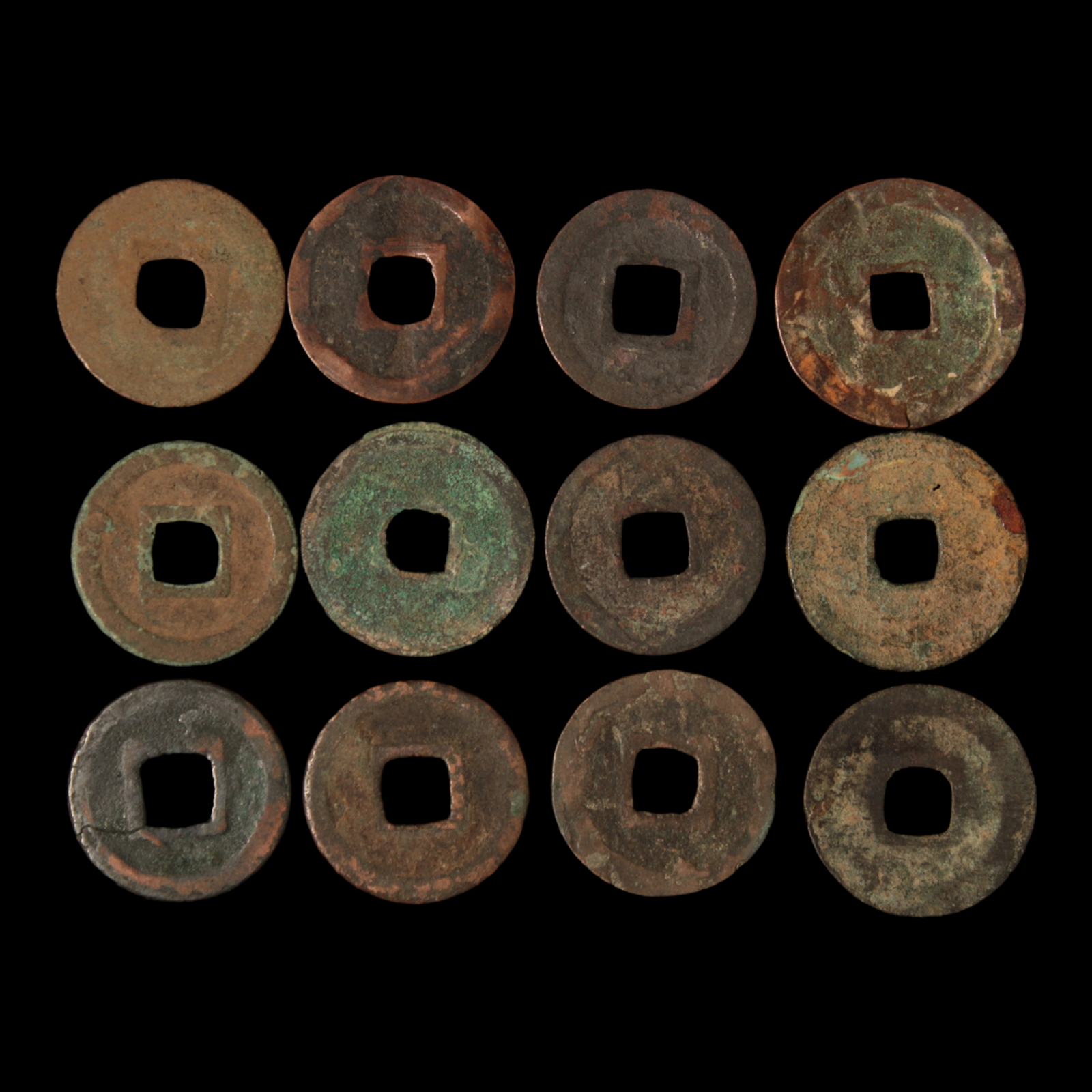 Edo Period, Copper Kan'ei Tsūhō Lot #1 - 1700's - Japan - 3/29/23 Auction